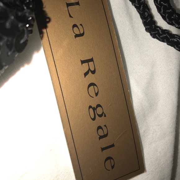 NWT Sequined lips crossbody - Picture 3 of 5